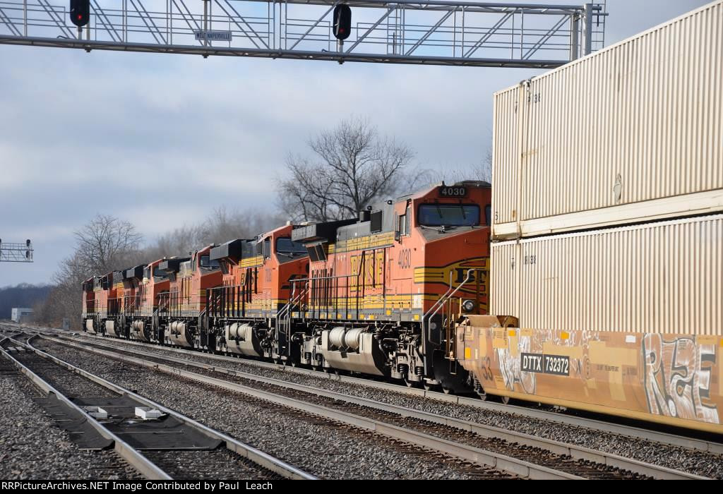 Intermodal rolls west on the "Racetrack"